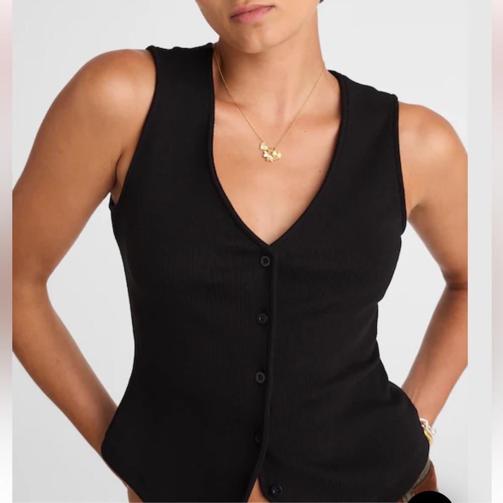 Madewell Ribbed V-Neck Vest - Picture 5 of 7